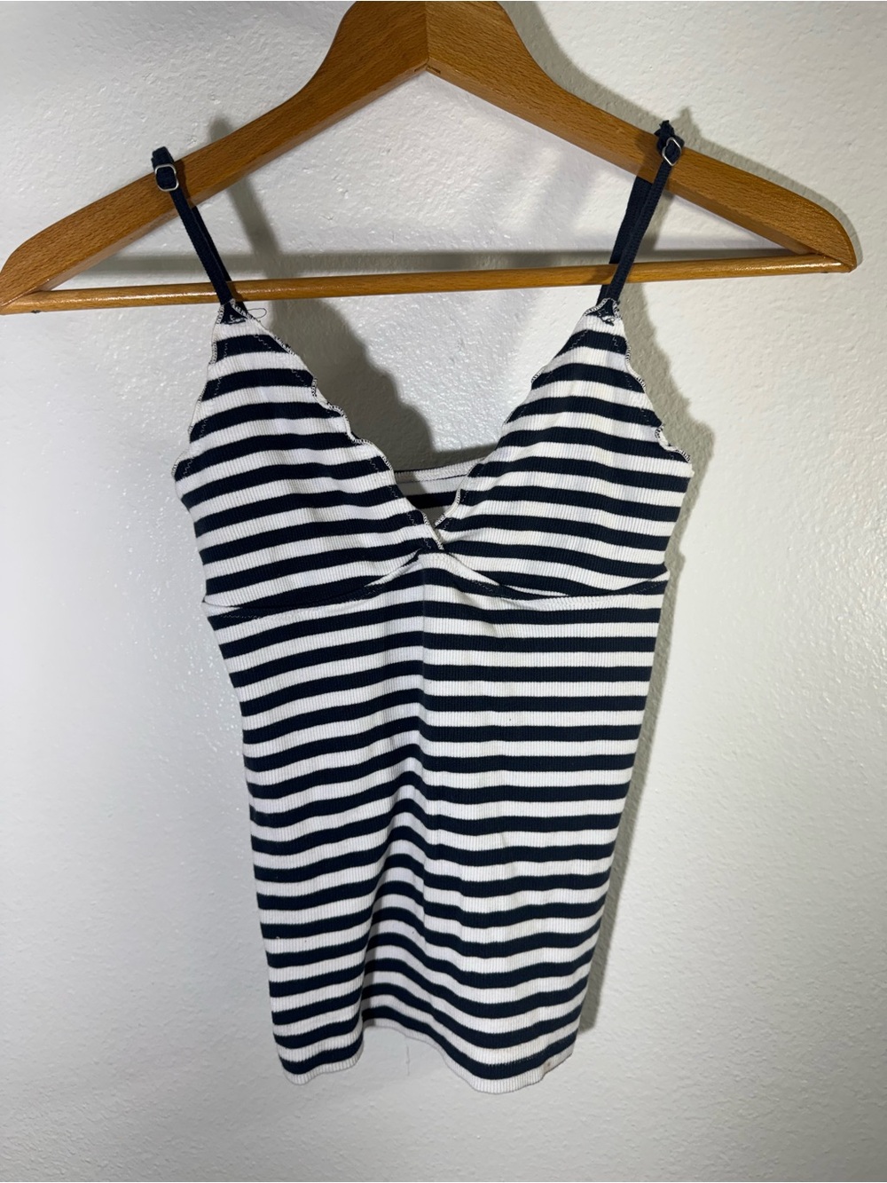 Striped Brandy Melville Ribbed V-Neck Cami Top in Navy & White